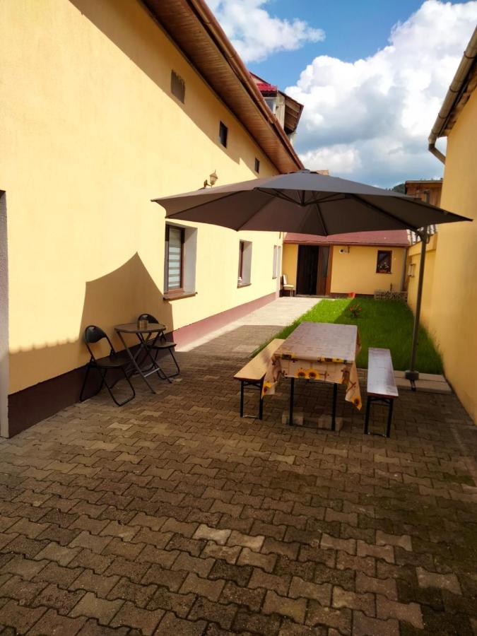 Mario'S Cozy Apartment Rîşnov Eksteriør bilde