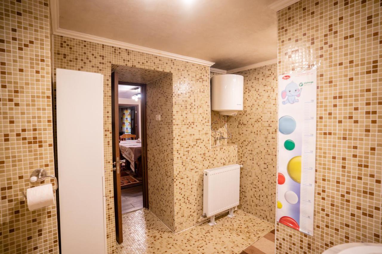 Mario'S Cozy Apartment Rîşnov Eksteriør bilde