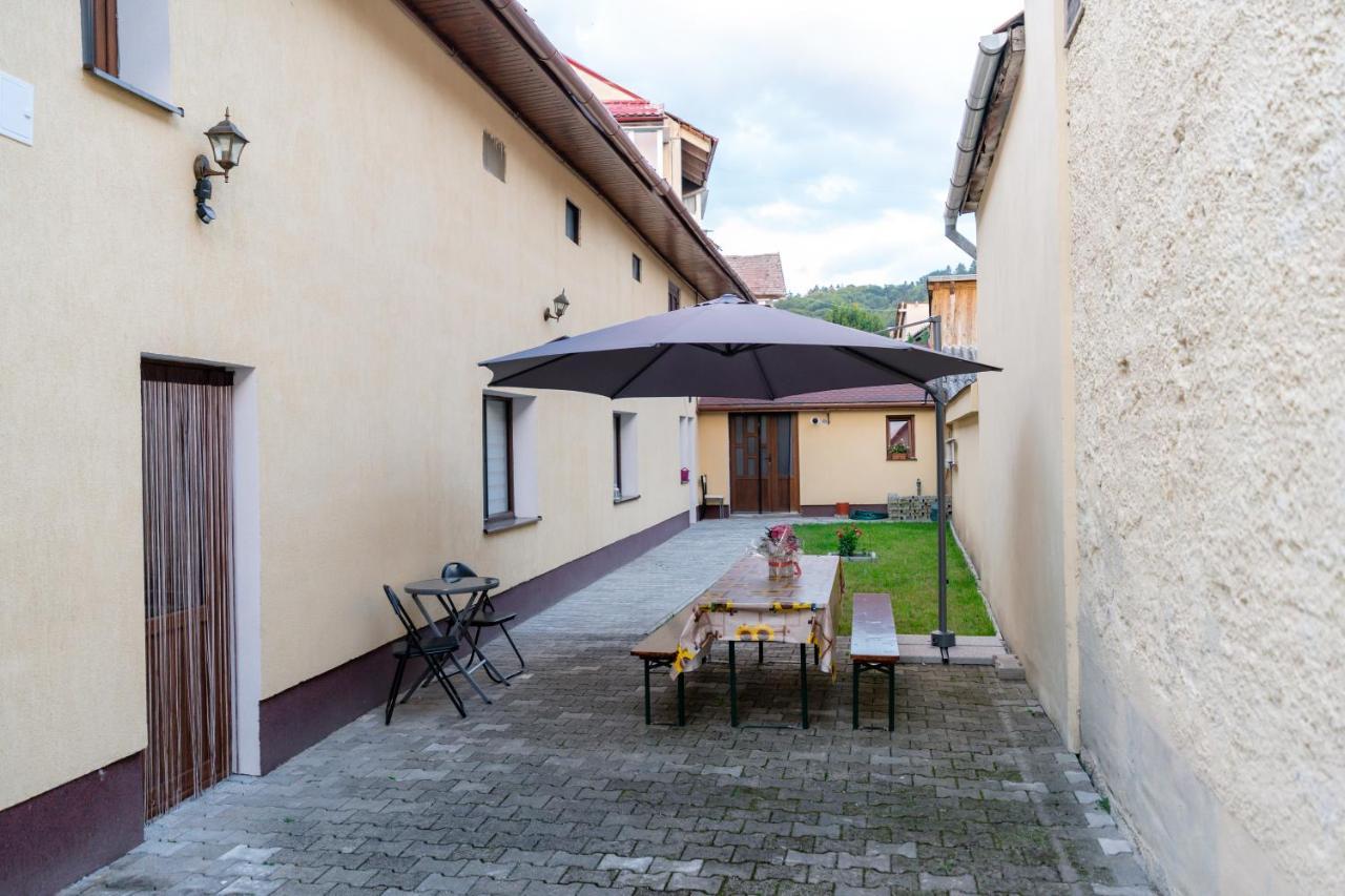 Mario'S Cozy Apartment Rîşnov Eksteriør bilde