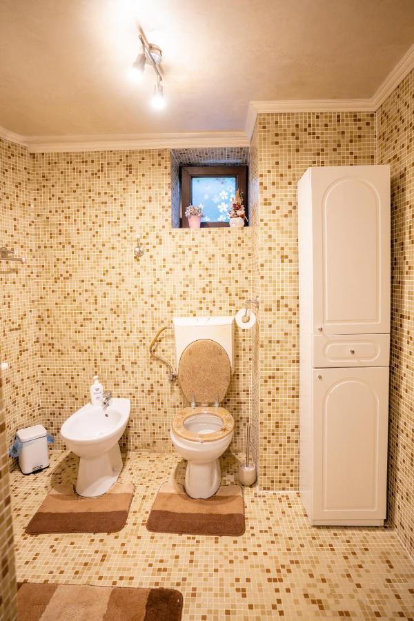 Mario'S Cozy Apartment Rîşnov Eksteriør bilde