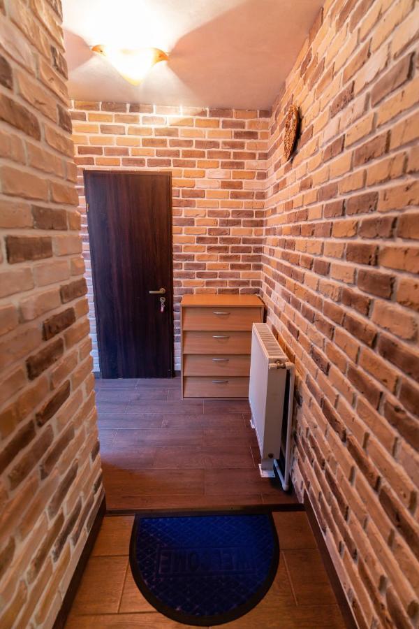 Mario'S Cozy Apartment Rîşnov Eksteriør bilde